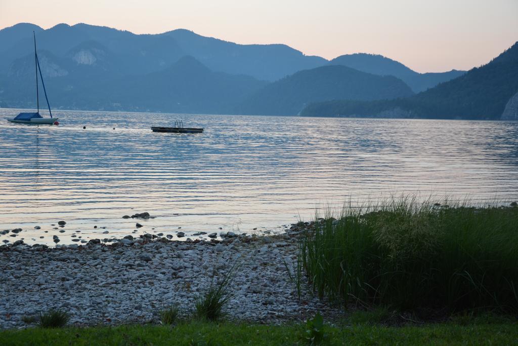 Appart Weisse Urlauben am Wolfgangsee Sankt Gilgen Ruang foto